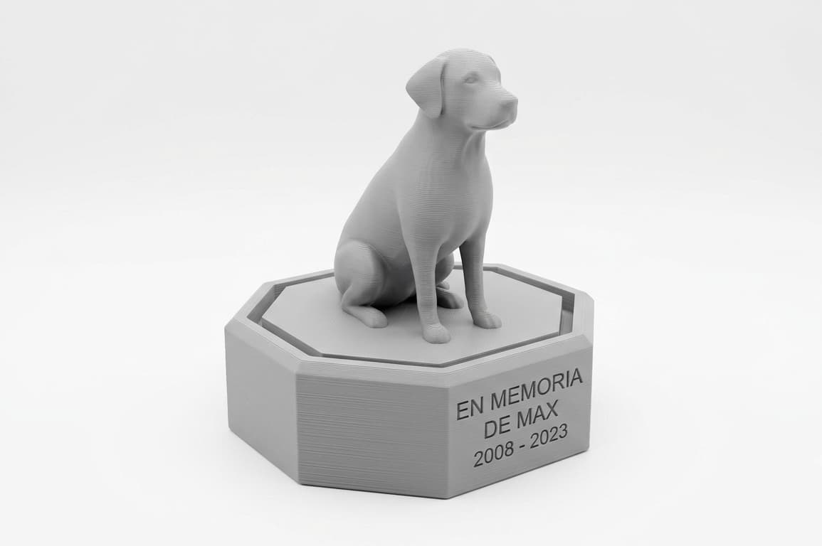 Urna / peana conmemorativa mascota 3D